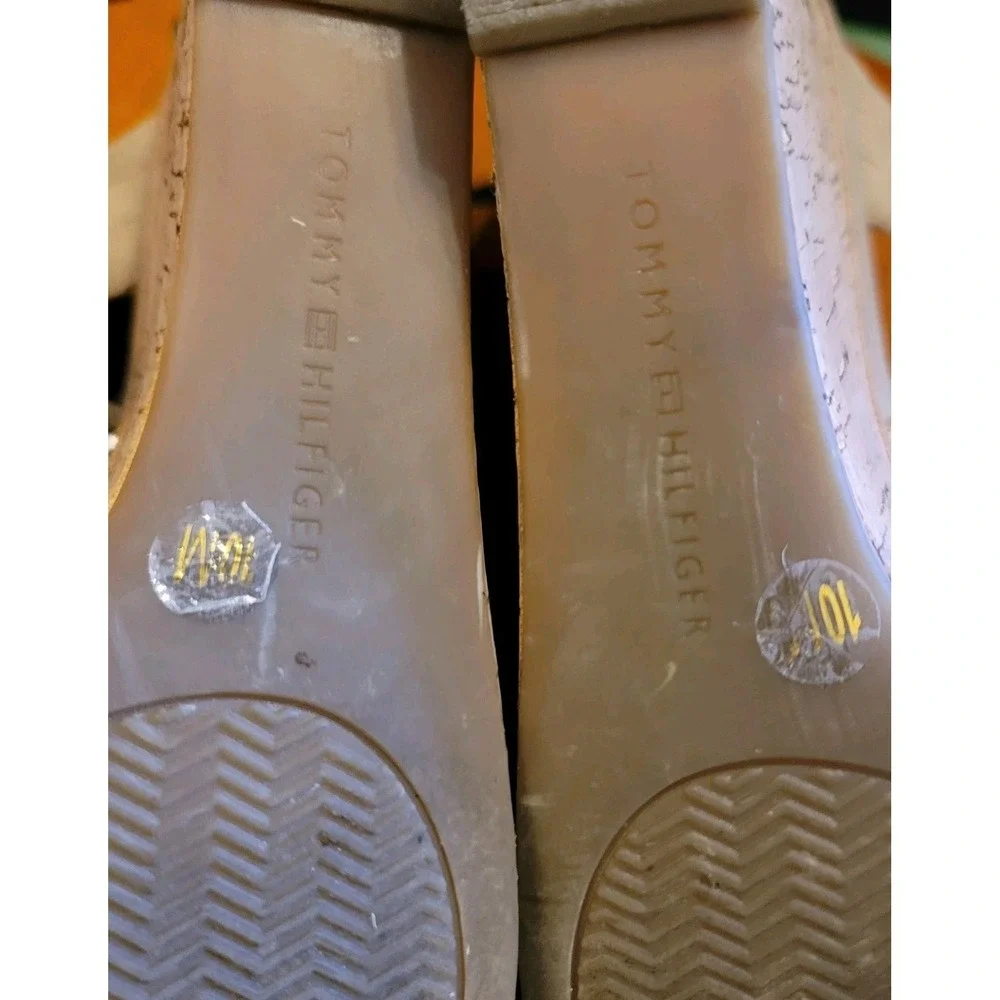 Tommy Hilfiger Sandals Womens 10 M Myha Strappy Brown Faux Leather Wedge Cork